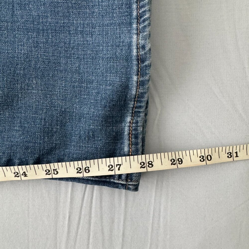 Mid Rise Jeans - Picture 5 of 5